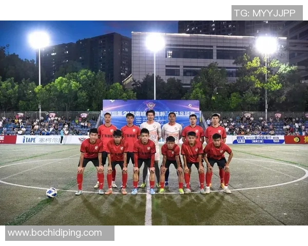 足球明星精彩表演踢球视频集锦展现绝妙技巧与激情瞬间